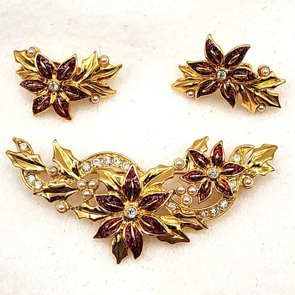 AVON Vtg. Poinsettias Brooch and Clip Earrings Set Festive Treasures Collection